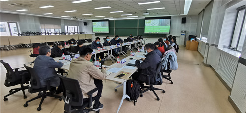 1637634232733073673.jpg 20211118-宣传部和文化办、保卫部、经管学院党委理论学习中心组-经管学院摄影-中心组学习活动现场_副本.jpg